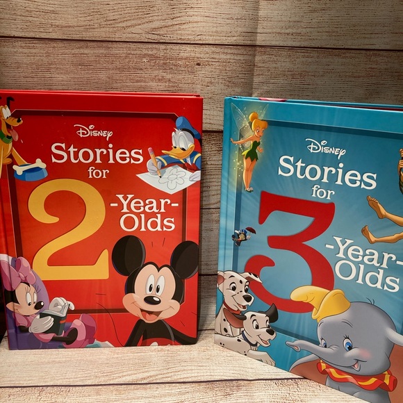 Other - Disney book set